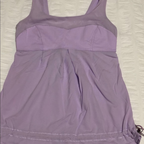 Lululemon tank - Picture 2 of 4
